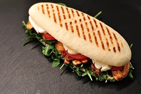 Le Baguette Karlovy Vary breakfast lunch specials image